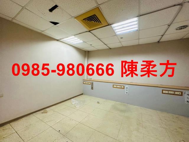 嘉義西區店面-8