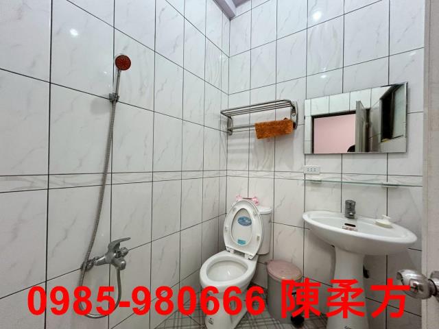 西區透天-8